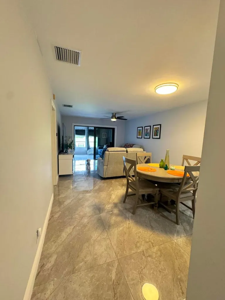163 Lake Susan Lane West Palm Beach FL 33411