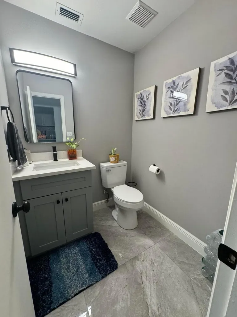 163 Lake Susan Lane West Palm Beach FL 33411