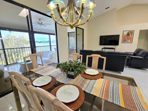 10870 Lakemore Lane Boca Raton FL 33498