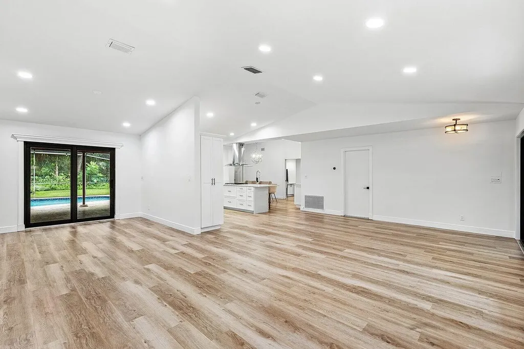 2425 NW 36th Street Boca Raton FL 33431