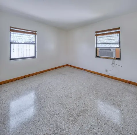 341 Pinewood Street Lantana FL 33462