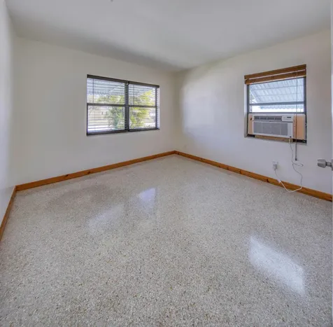 341 Pinewood Street Lantana FL 33462