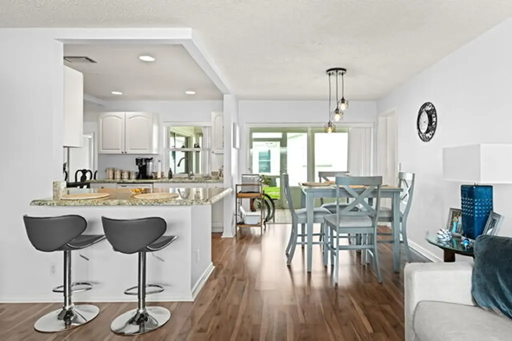 2387 SW 13th Terrace Boynton Beach FL 33426
