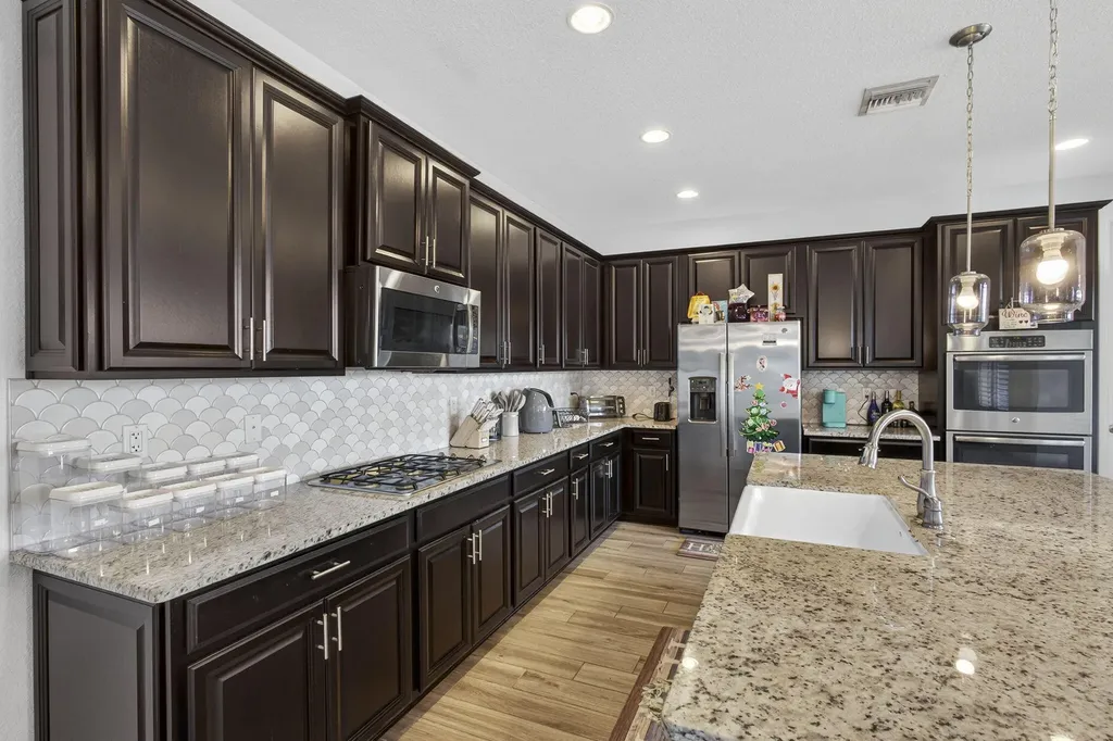 929 Sterling Pine Place The Acreage FL 33470