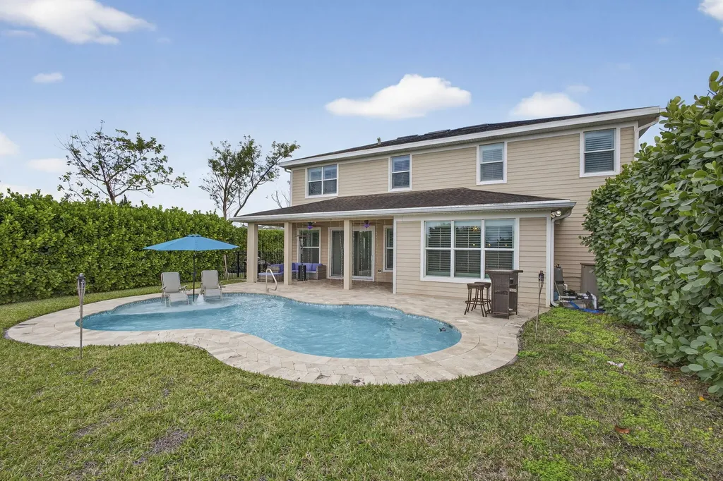 929 Sterling Pine Place The Acreage FL 33470