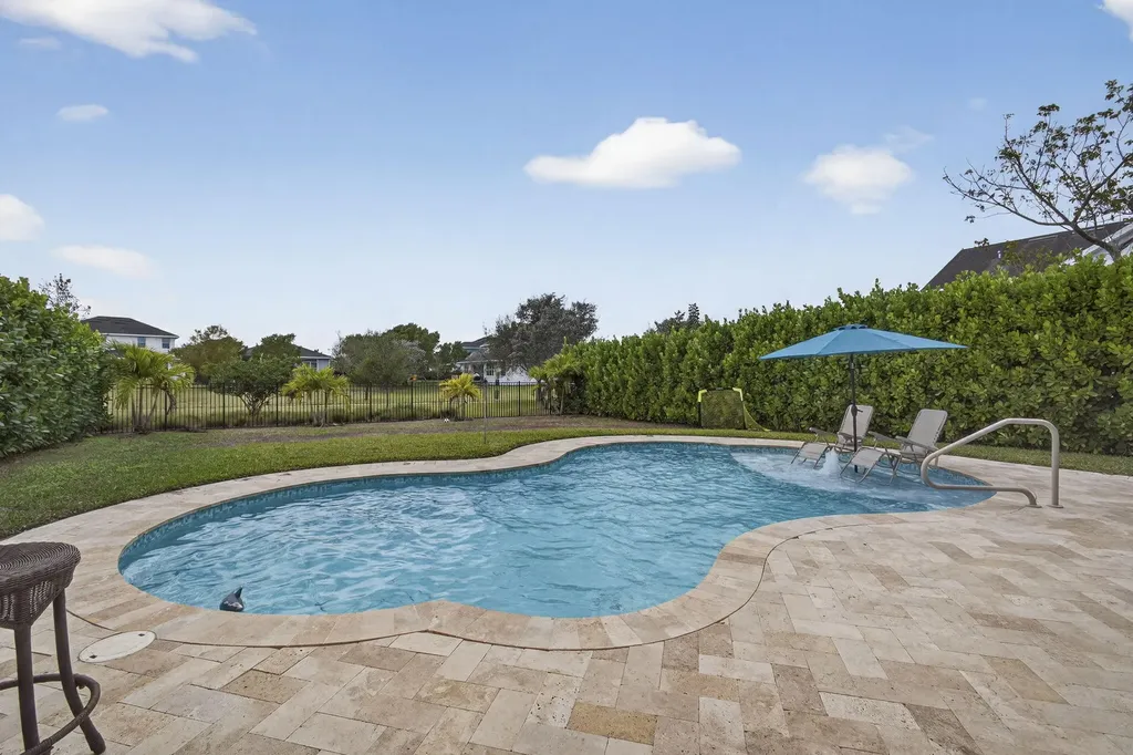 929 Sterling Pine Place The Acreage FL 33470