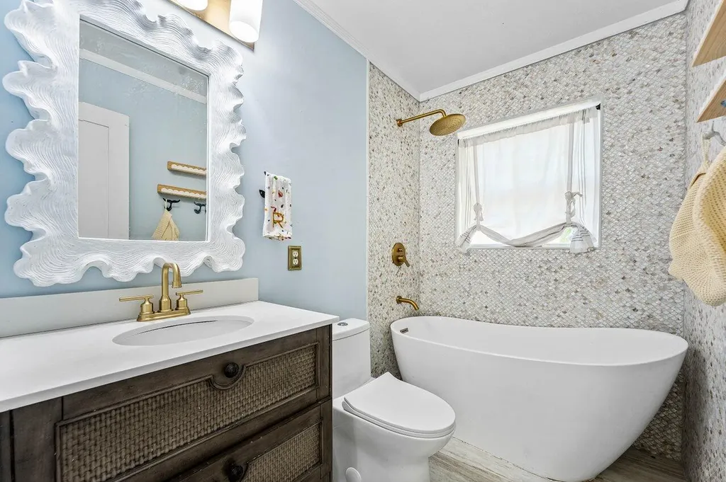 102 NE 22nd Street Delray Beach FL 33444