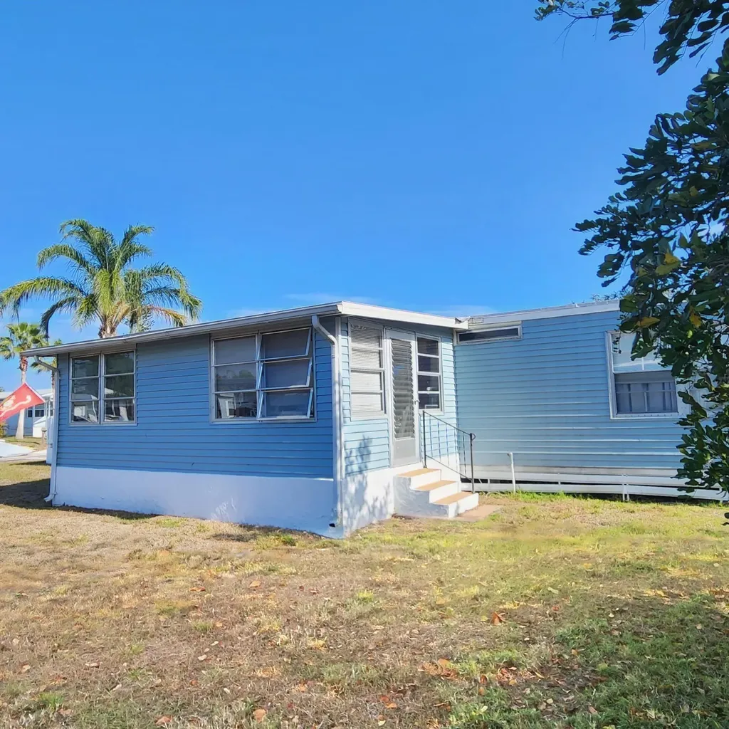 4 Cartagesa Port St Lucie FL 34952