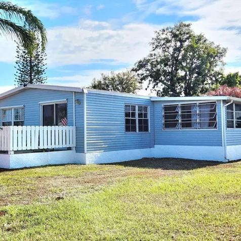 4 Cartagesa Port St Lucie FL 34952
