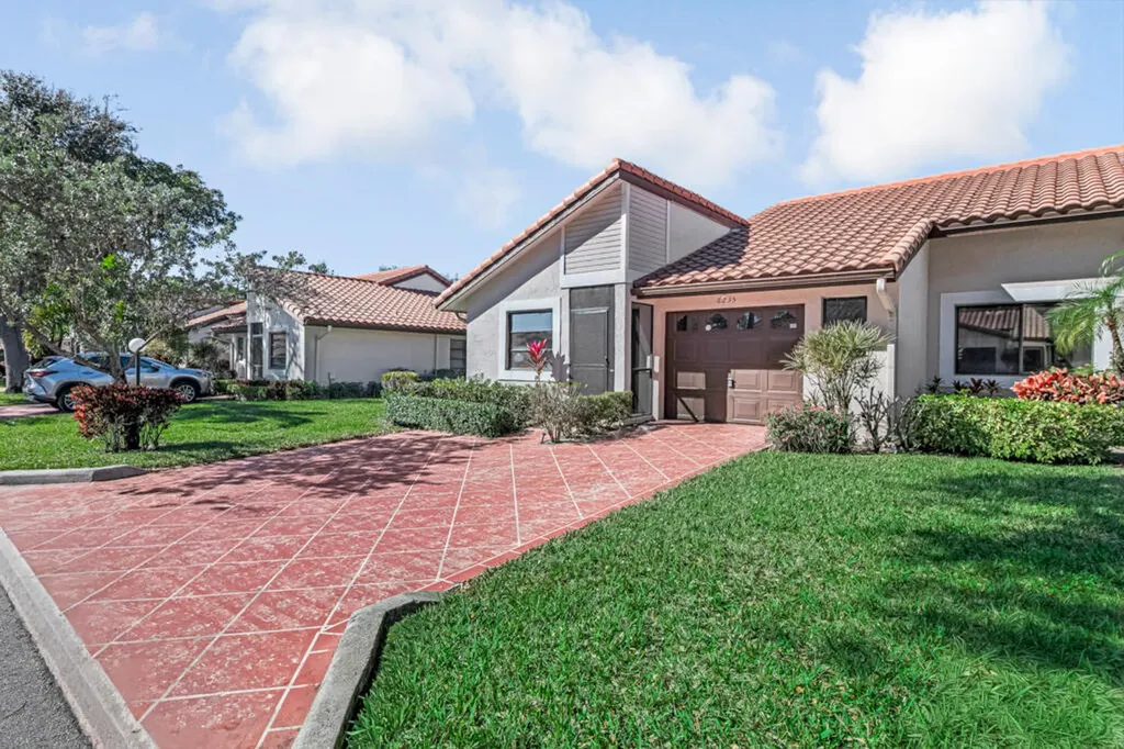 6235 Kings Gate Circle Delray Beach FL 33484
