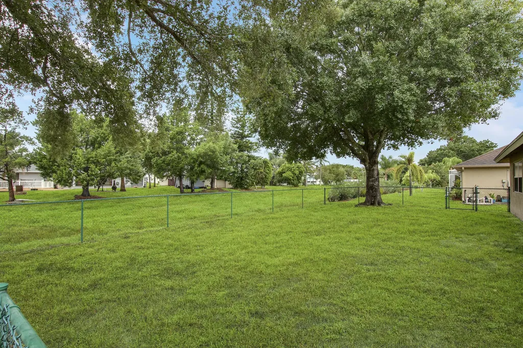 1198 SE Petunia Avenue Port St Lucie FL 34952