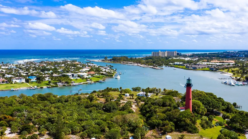 130 Doolen Court North Palm Beach FL 33408