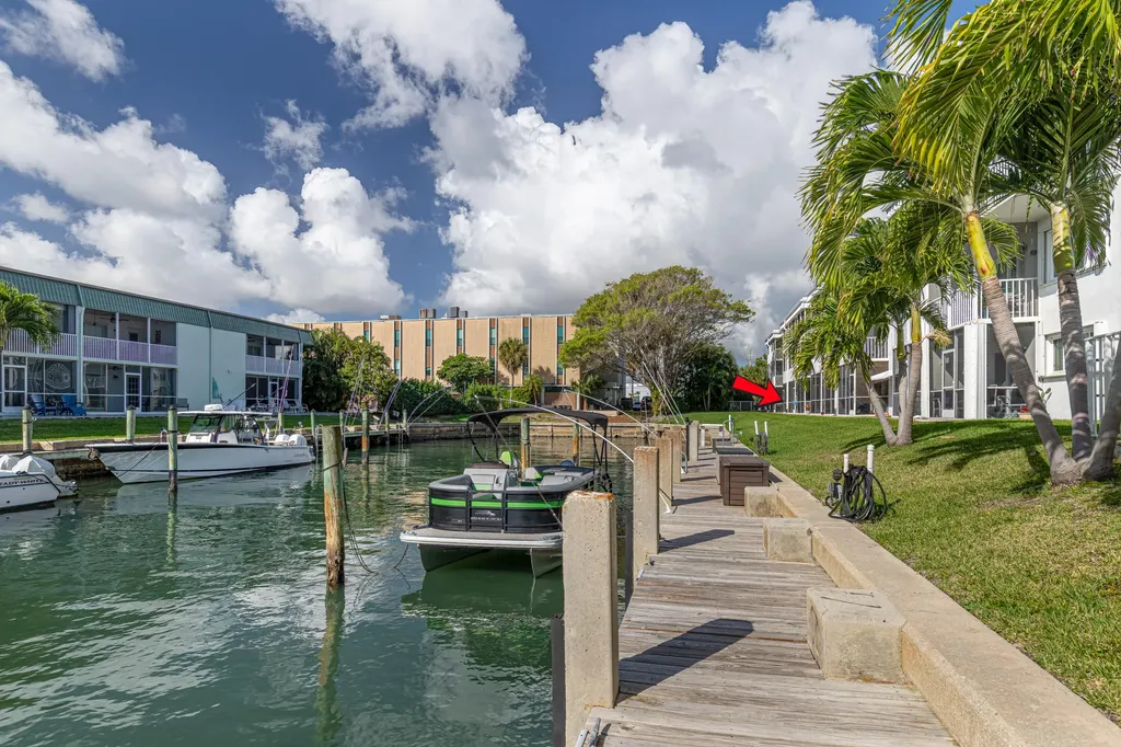 130 Doolen Court North Palm Beach FL 33408