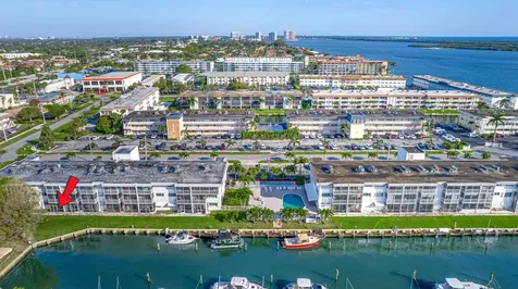 130 Doolen Court North Palm Beach FL 33408