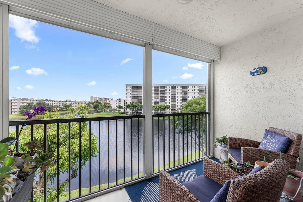 2222 N Cypress Bend Drive Pompano Beach FL 33069