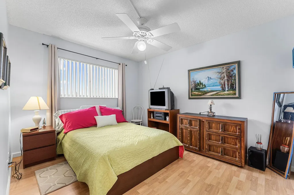 2222 N Cypress Bend Drive Pompano Beach FL 33069