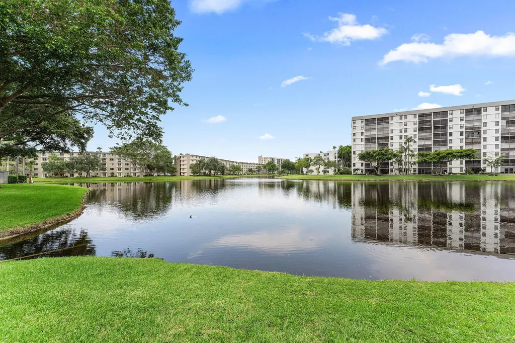 2222 N Cypress Bend Drive Pompano Beach FL 33069