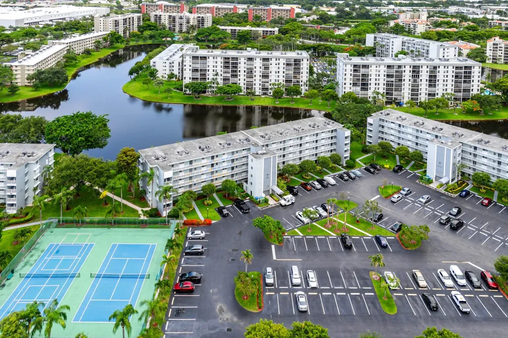 2222 N Cypress Bend Drive Pompano Beach FL 33069