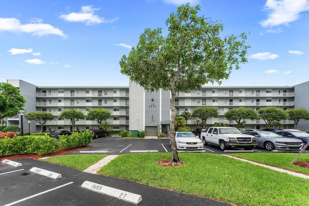 2222 N Cypress Bend Drive Pompano Beach FL 33069