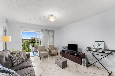 2222 N Cypress Bend Drive Pompano Beach FL 33069
