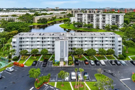 2222 N Cypress Bend Drive Pompano Beach FL 33069