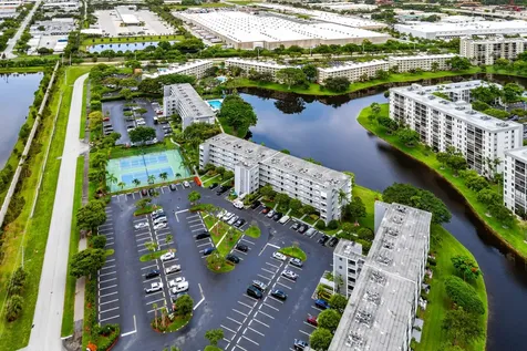 2222 N Cypress Bend Drive Pompano Beach FL 33069