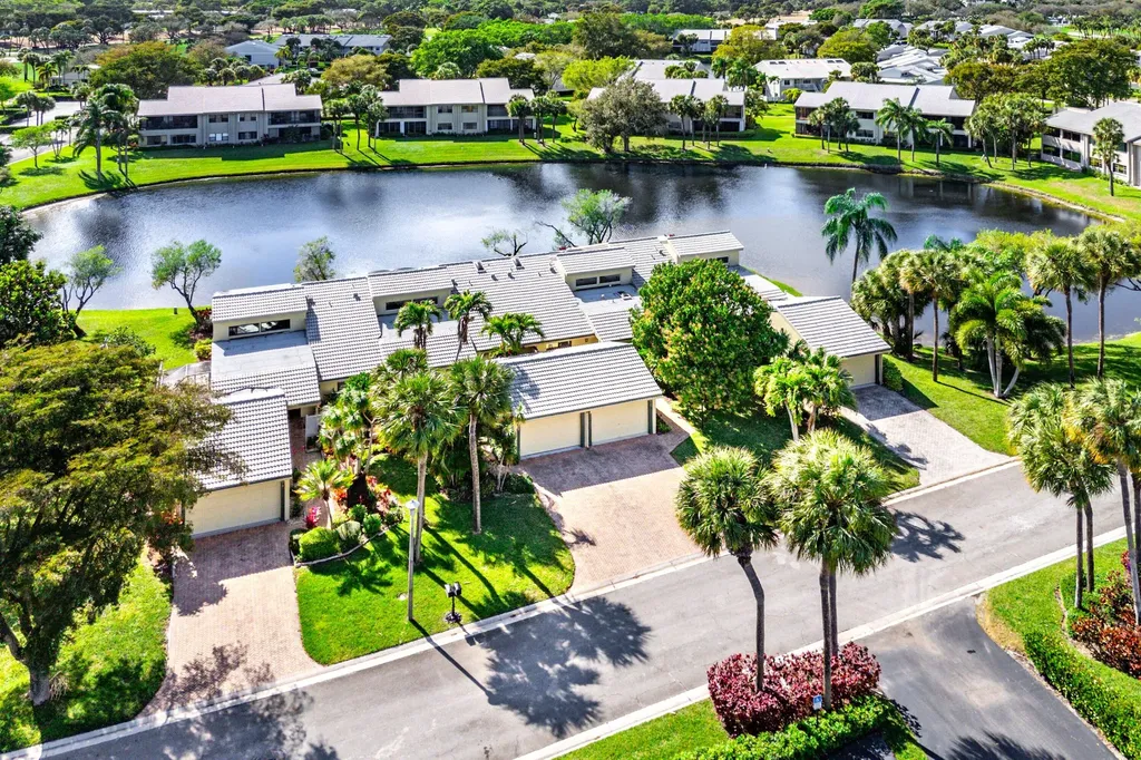 12 Eastgate Drive Boynton Beach FL 33436
