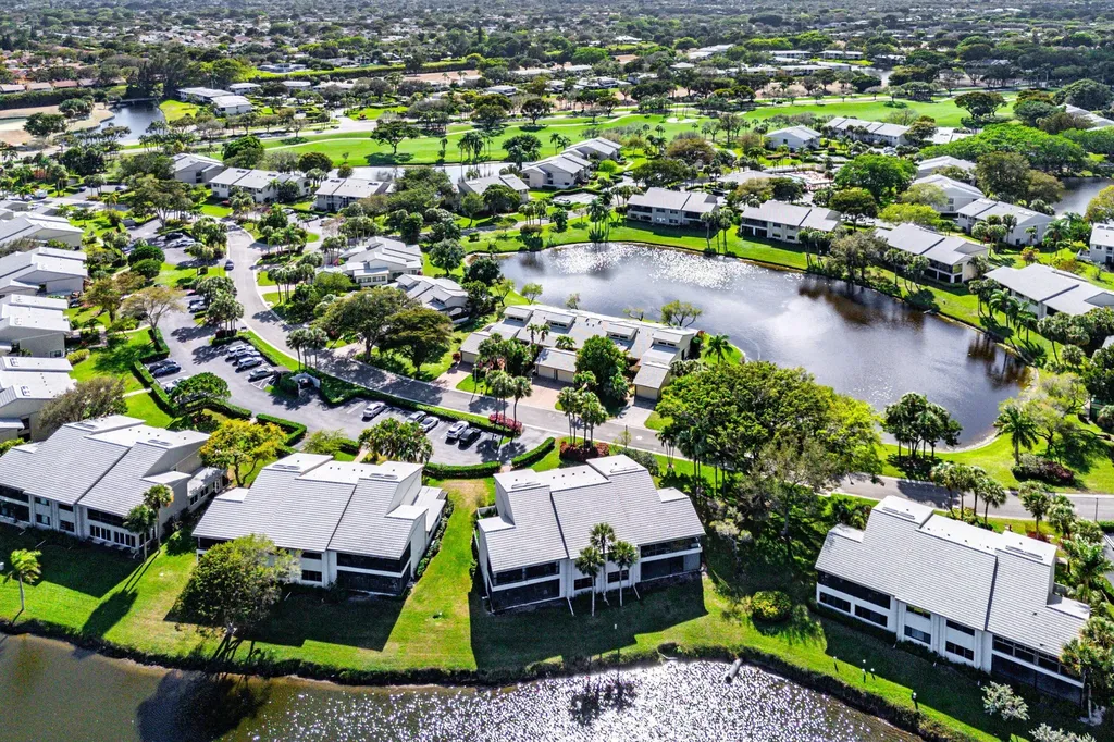 12 Eastgate Drive Boynton Beach FL 33436