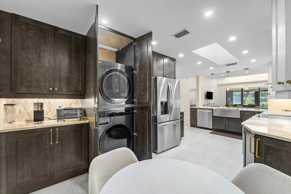 12 Eastgate Drive Boynton Beach FL 33436