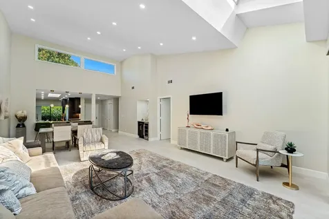 12 Eastgate Drive Boynton Beach FL 33436