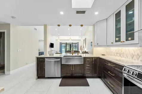 12 Eastgate Drive Boynton Beach FL 33436