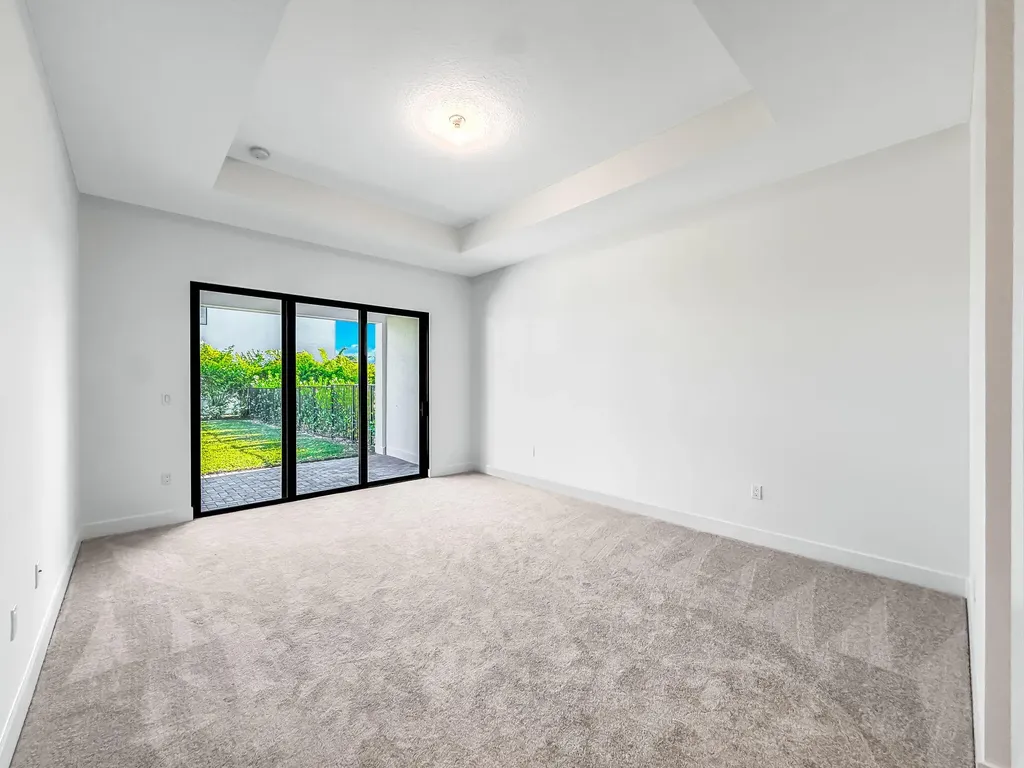 8286 Fishers Island Way Boca Raton FL 33434