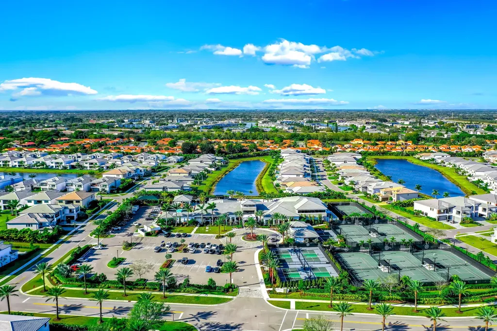 8286 Fishers Island Way Boca Raton FL 33434