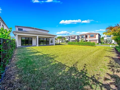 8286 Fishers Island Way Boca Raton FL 33434