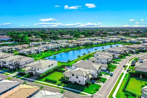 8286 Fishers Island Way Boca Raton FL 33434