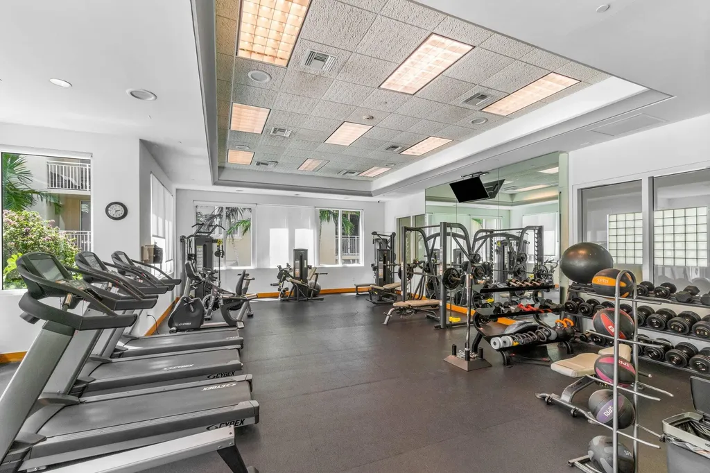 99 SE Mizner Boulevard Boca Raton FL 33432