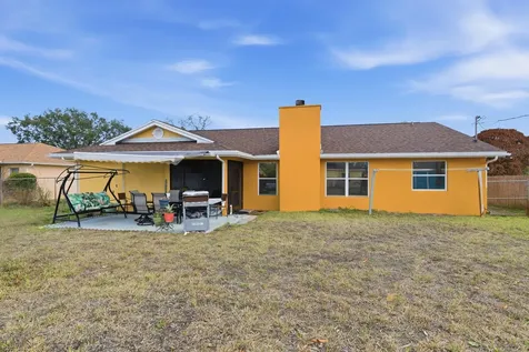 1370 SE Navajo Lane Port St Lucie FL 34983