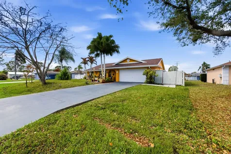 1370 SE Navajo Lane Port St Lucie FL 34983