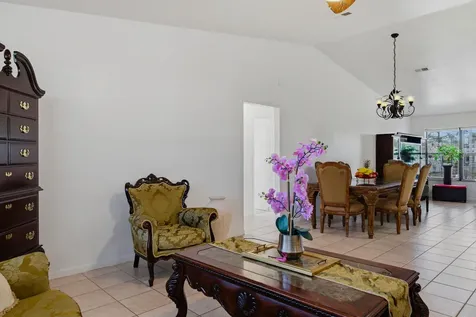 1370 SE Navajo Lane Port St Lucie FL 34983