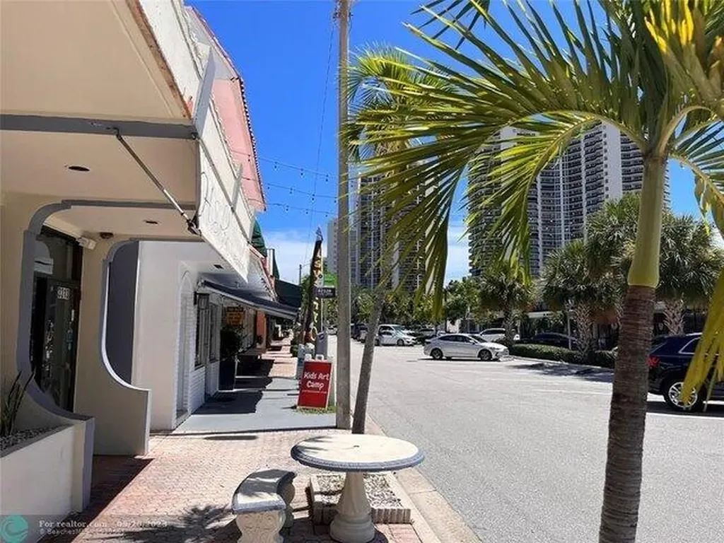 3321 NE 33rd Street Fort Lauderdale FL 33308