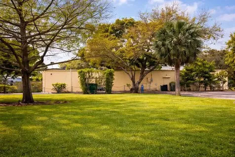 2131 NE 48th Street Lighthouse Point FL 33064