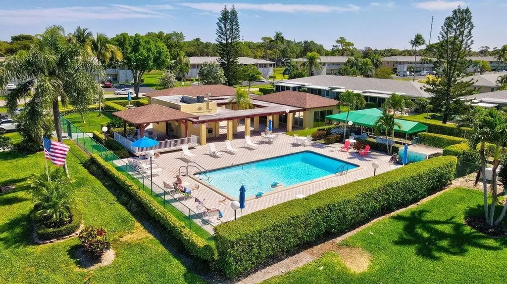 1110 Cactus Terrace Delray Beach FL 33445