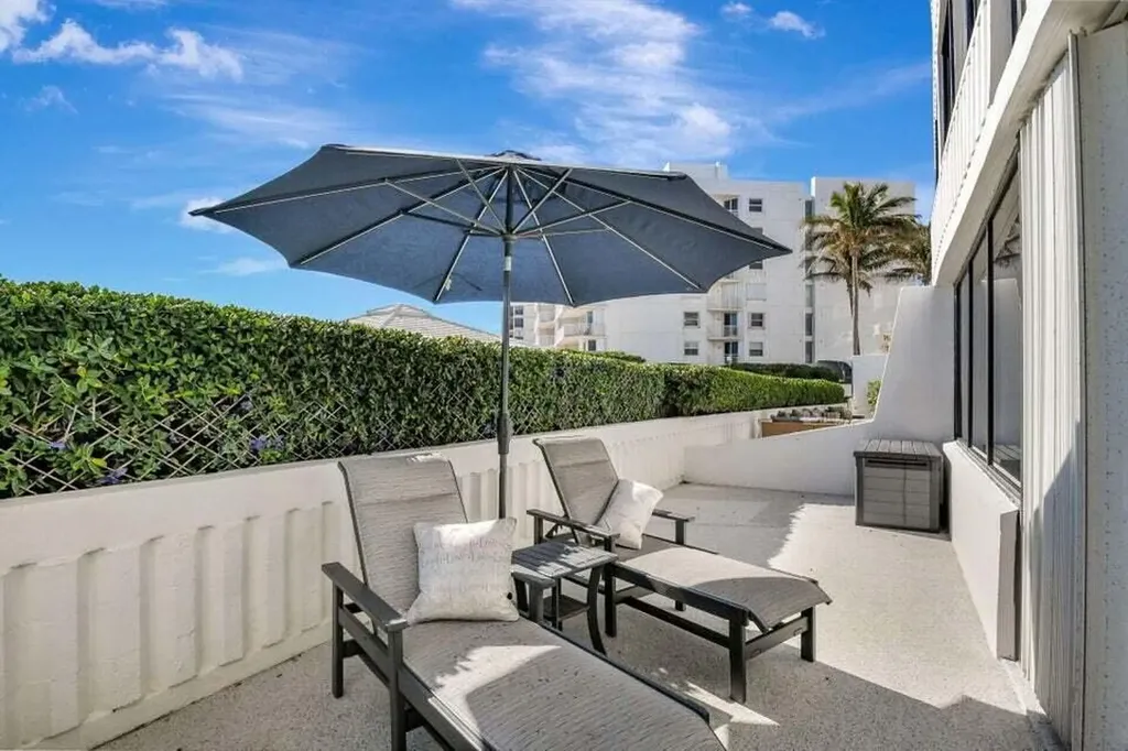 3590 S Ocean Boulevard South Palm Beach FL 33480