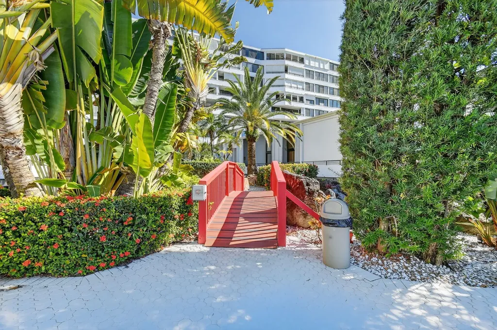 3590 S Ocean Boulevard South Palm Beach FL 33480