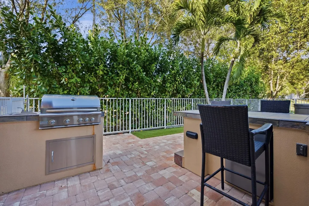 7346 Denicola Lane Lake Worth FL 33467