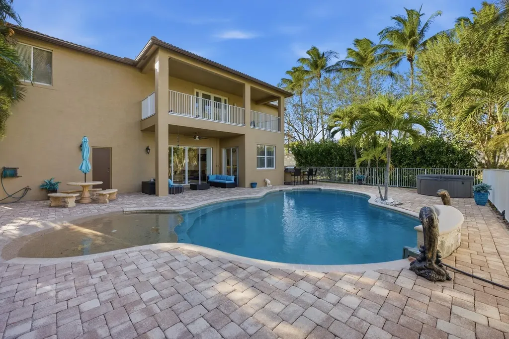 7346 Denicola Lane Lake Worth FL 33467