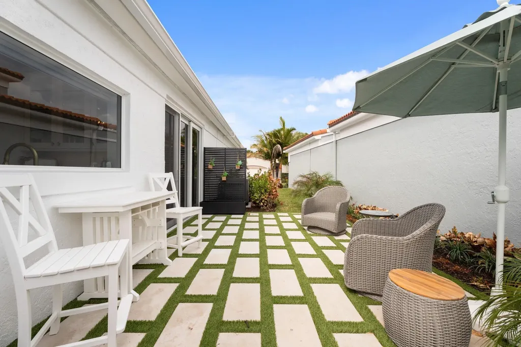 3660 Northwind Court Jupiter FL 33477