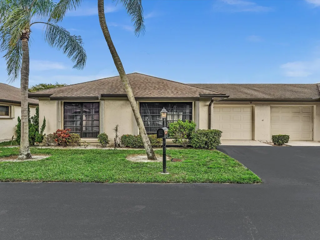 4951 Equestrian Circle Boynton Beach FL 33436
