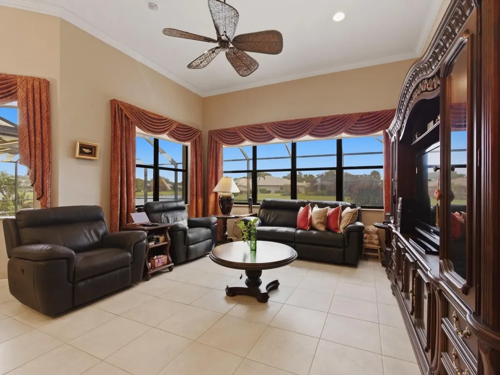 11082 Via Siena Boynton Beach FL 33437