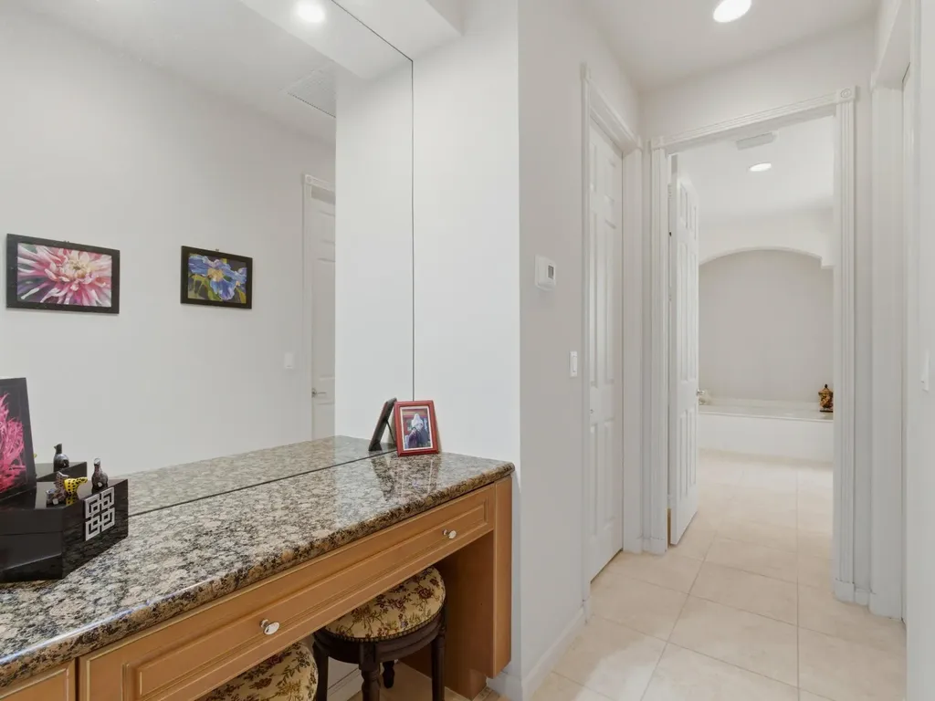 11082 Via Siena Boynton Beach FL 33437